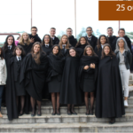 ANTIGOS ALUNOS REGRESSAM FELIZES À SUA ESCOLA